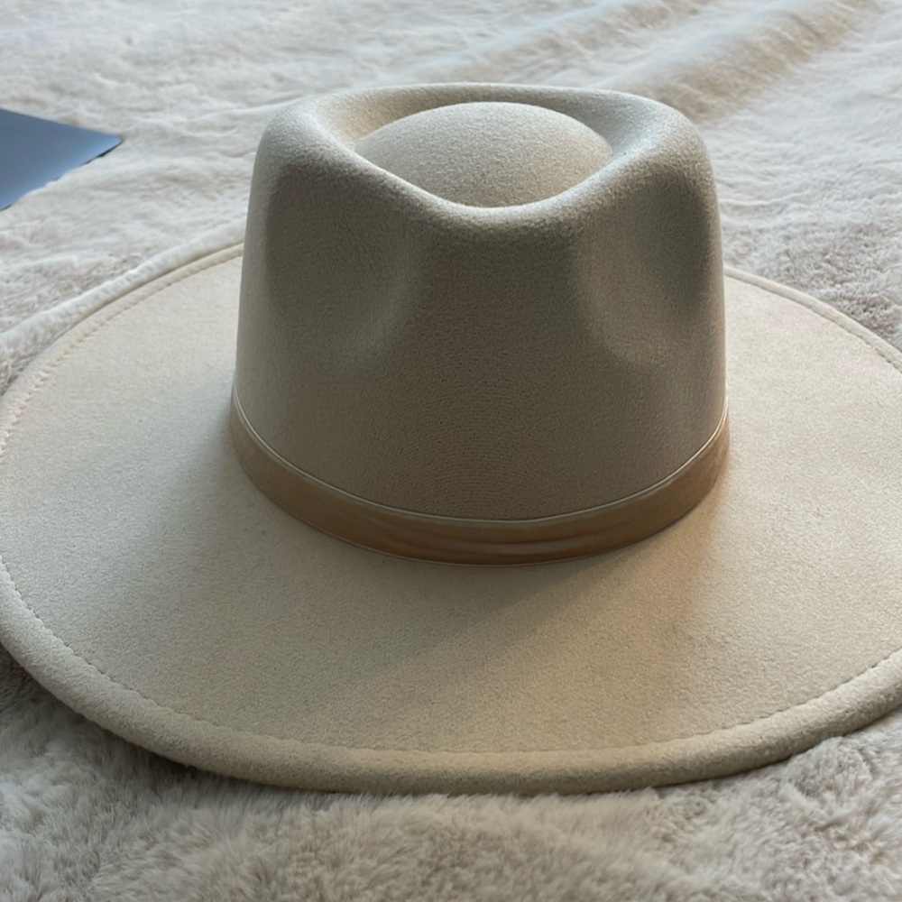 Felt wide brim hat